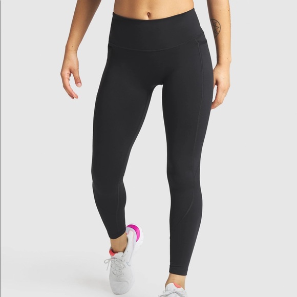 Black Gymshark leggings with pockets